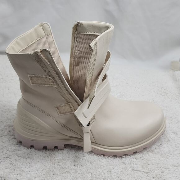 ECCO TREDTRAY COLOR LIMESTONE VELCRO STRAPS ZIPPER MOTO FASHION BOOT WOMEN'S 40 - Picture 3 of 16